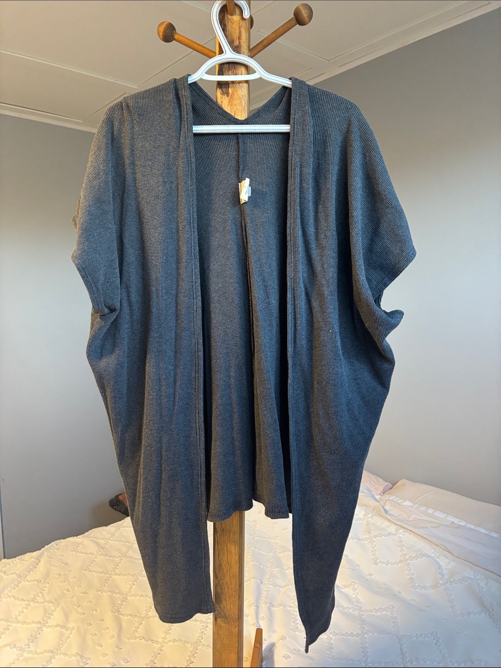 Dark Gray Short-Sleeve Waffle Knit Vest